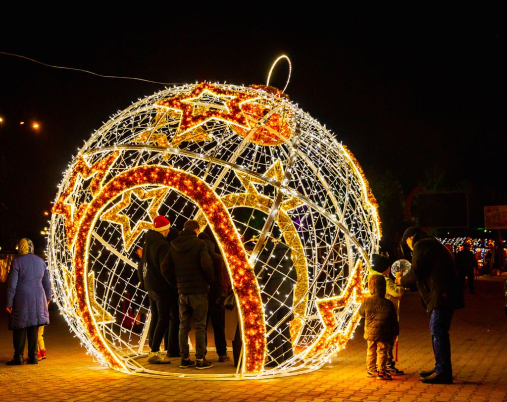 Consum redus de energie și fiabilitate: cât costă de fapt un decor festiv